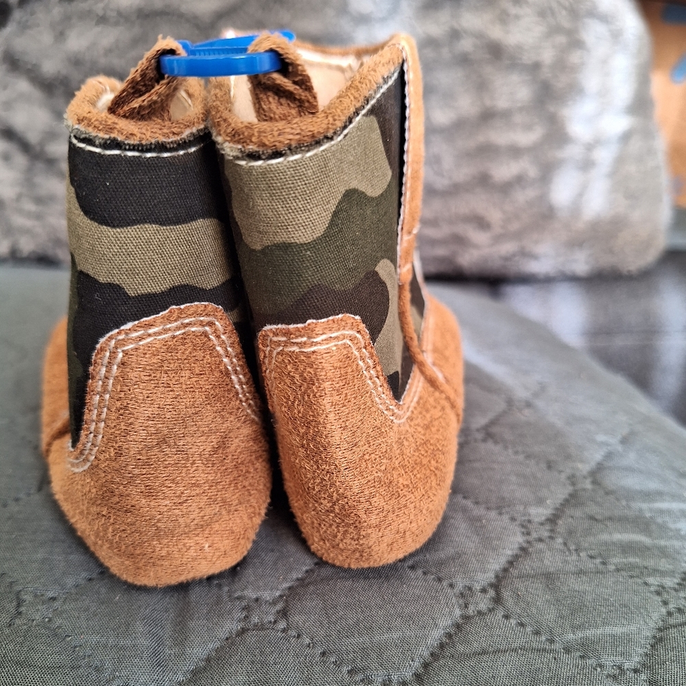 Baby Boots, size 9-12 months - Picture 4 of 8